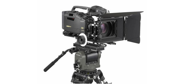 Sony F900R